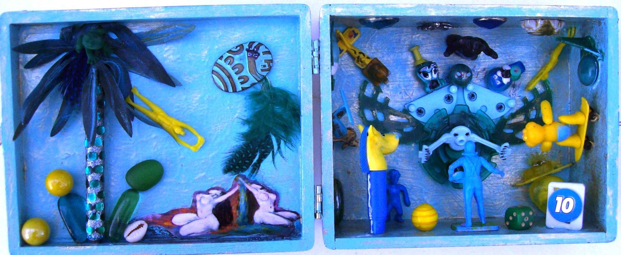WP_Kids in the Box Erotica et Aliens H 14,3 X L 36,3 X P 6,5 cm Boîte en bois jpg