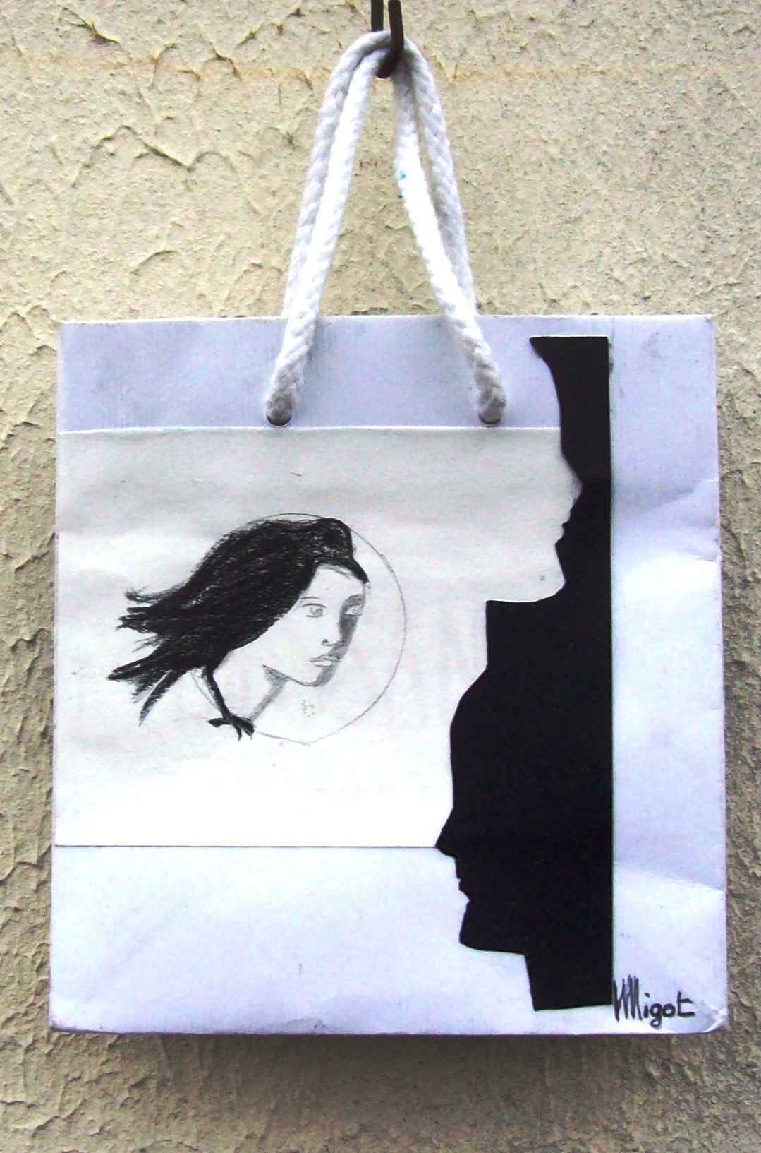 WP_Witchcraft – Le Corbeau (The Crow) – oeuvre sur sac papier recyclé (work on upcycling bag) 13,5 X 13 cm Technique Mixte